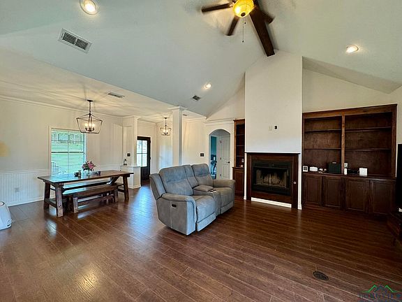 5th image of 403 E Robinwood Dr