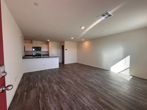 4987 Olive Mesa Ave, Las Vegas, NV 89139