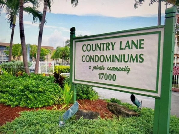 17000 NW 67th Ave, Hialeah, FL