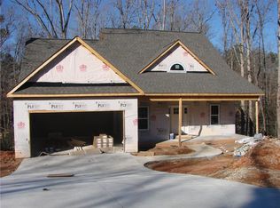 104 Edens Shoals Ct, Six Mile, SC 29682