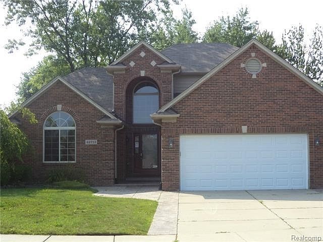 1st image of 42713 Pinehurst Dr