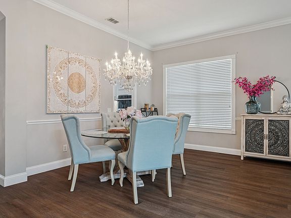 4th image of 11329 Minaret Dr