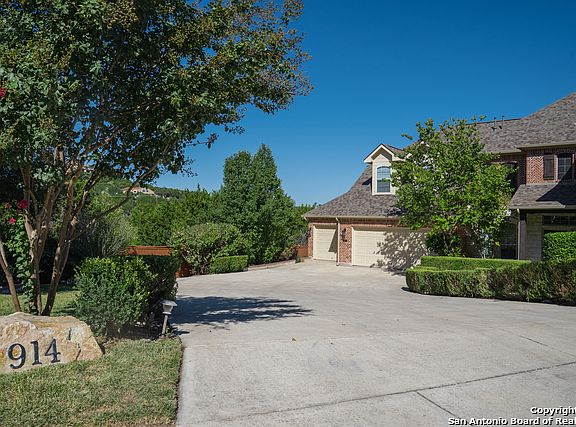 5th image of 914 Corkwood Trl