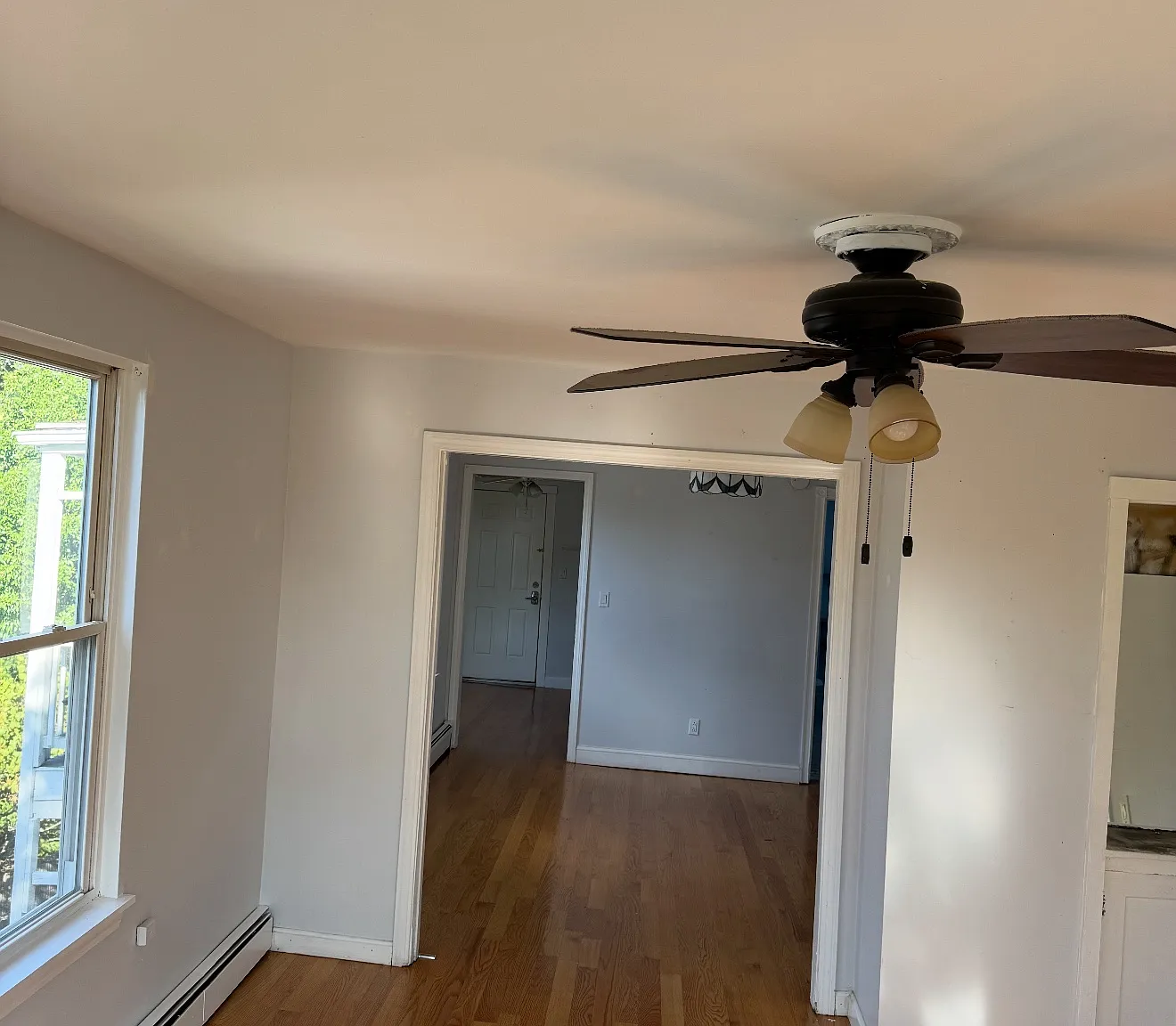 2 bed, 1000 sqft, $2,300 — Photo 3