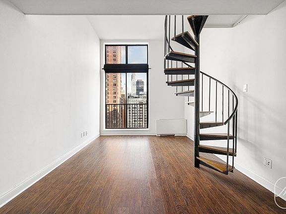3rd image of 153 E 32nd St #B