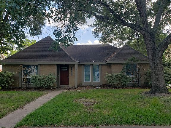 2nd image of 21131 Park Brook Dr