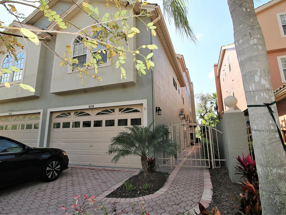 Front of home with 2-car garage