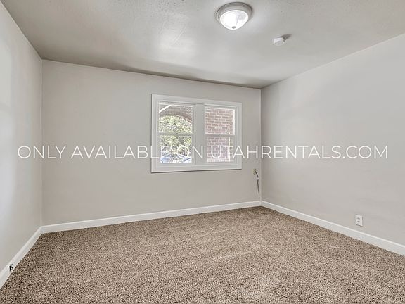 4th image of 210 S 100 E