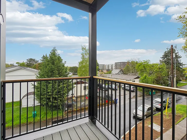 Boxcar Commons - Modern Living in Central Beaverton — Photo 40