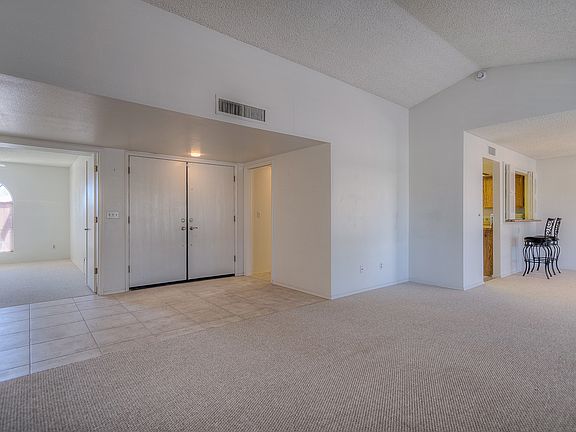 4th image of 26604 S Saddletree Dr