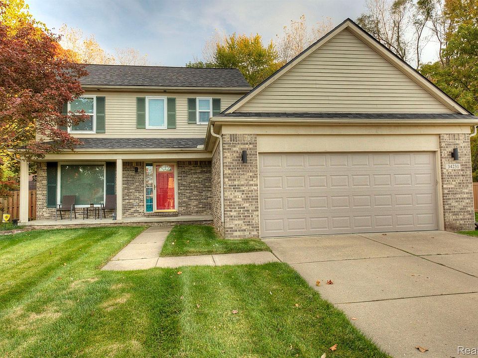 1st image of 34231 Hazelwood Dr