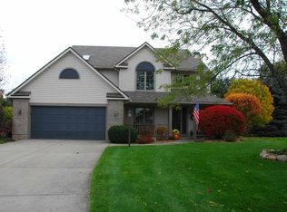 19850 Whisperwynd Ct, Bristol, IN 46507