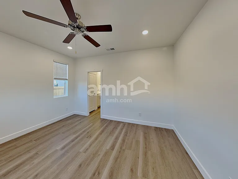 10026 Atchinson Ct — Photo 9