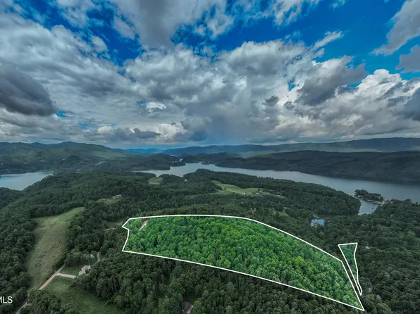 2867 Dry Hill Rd, Butler, TN 37640