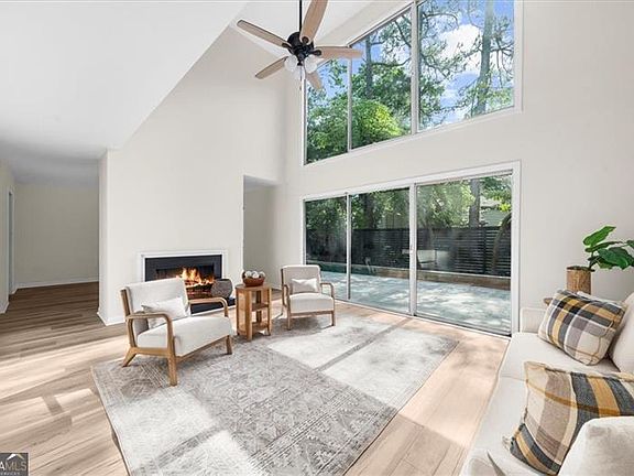 5th image of 54 Forrest Pl