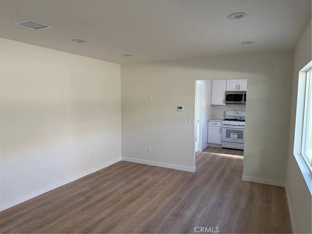 1 bed, 520 sqft, $2,200 — Photo 1