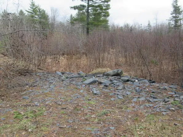 21-27/33 Chapin Avenue, Monson, ME 04464