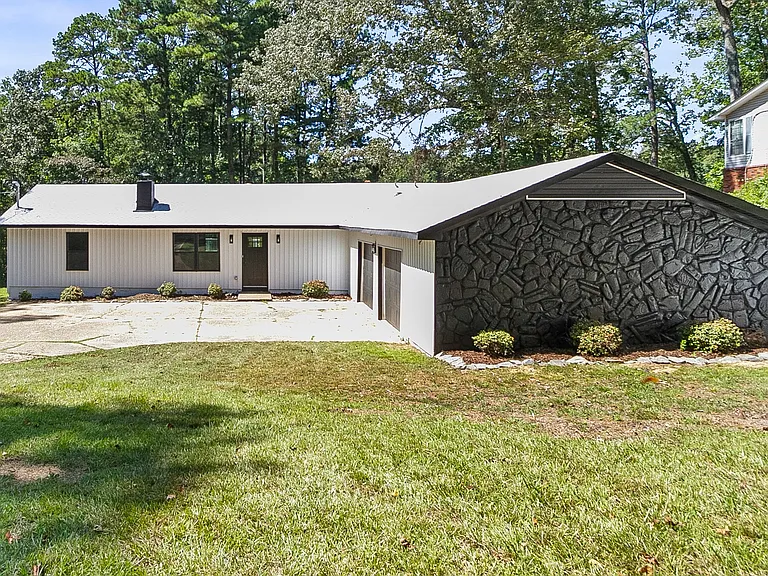4165 E Lake Dr — Photo 12