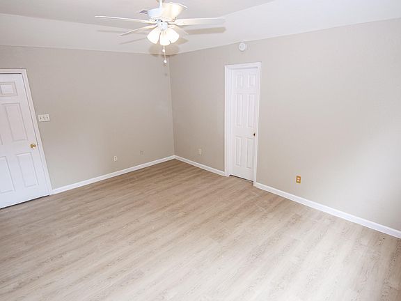 5th image of 2611 Ashington Dr