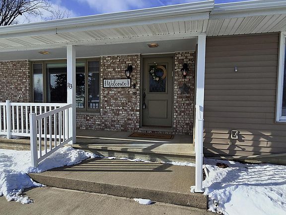 3rd image of 113 Park Dr