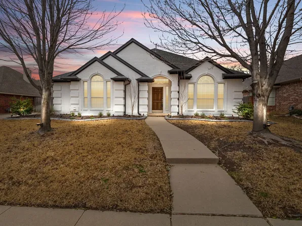 7313 Fallen Oak Dr, North Richland Hills, TX 76182