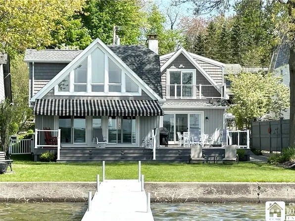 4357 Linden Pl E, Bemus Pt, NY 14712