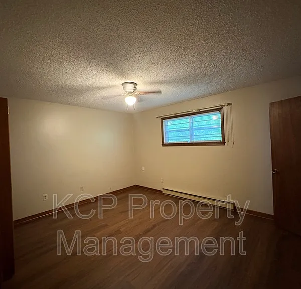 1007 Cedar St #2 — Photo 4