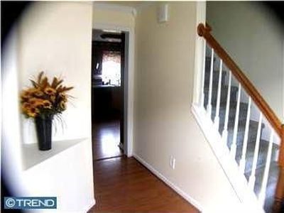 2 Walnut Green Way, Newark, DE, 19702