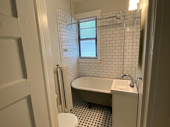 2nd image of 1985 Portland Ave #4