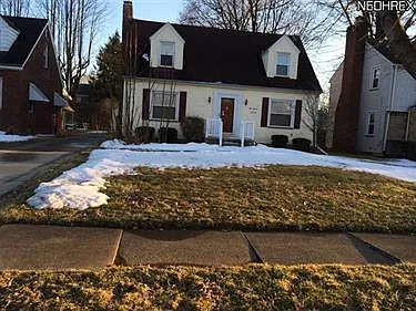 211 Wychwood Ln photo 1