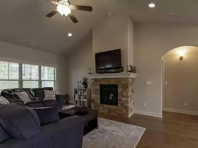 166 Staffordshire Dr — Photo 12