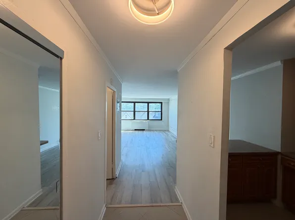 285 Aycrigg Ave APT 4C, Passaic, NJ 07055