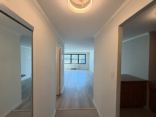 285 Aycrigg Ave Photo 1