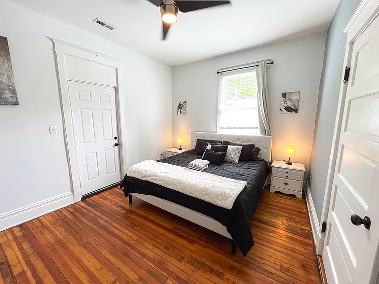127 N Jefferson St — Photo 27