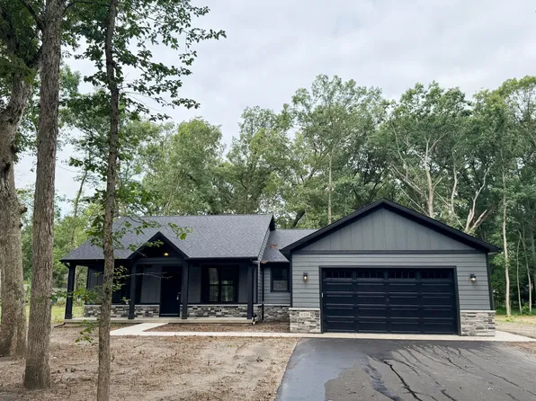 11324 Quail Run Dr N, Wheatfield, IN 46392