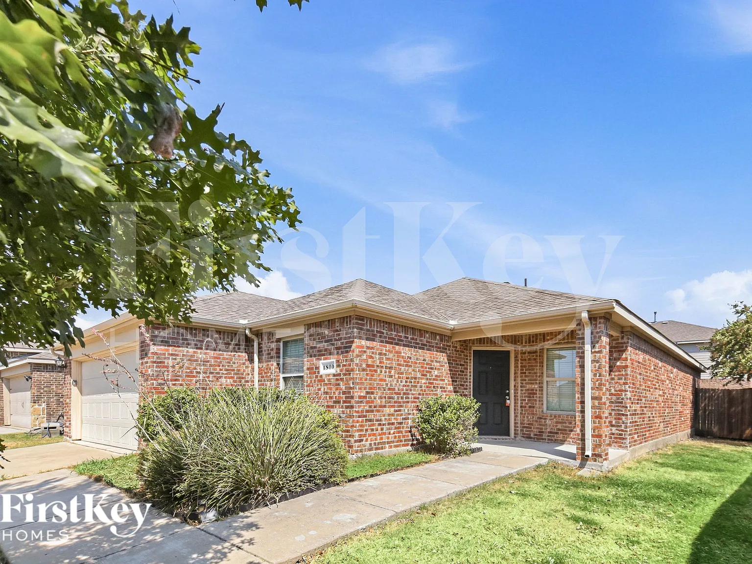 4 bed, 2.0 bath, 1801 sqft, $1,815 — Photo 2