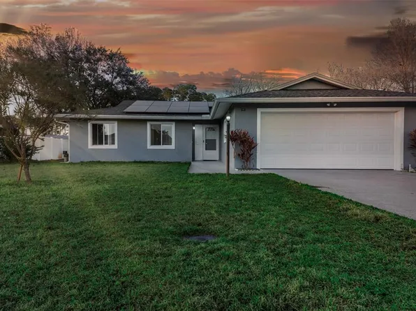 13 Belleaire Dr, Palm Coast, FL 32137