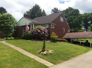 320 Holyoke Rd, Butler, PA 16001