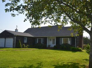 31 Shore Rd, Westhampton, NY 11977