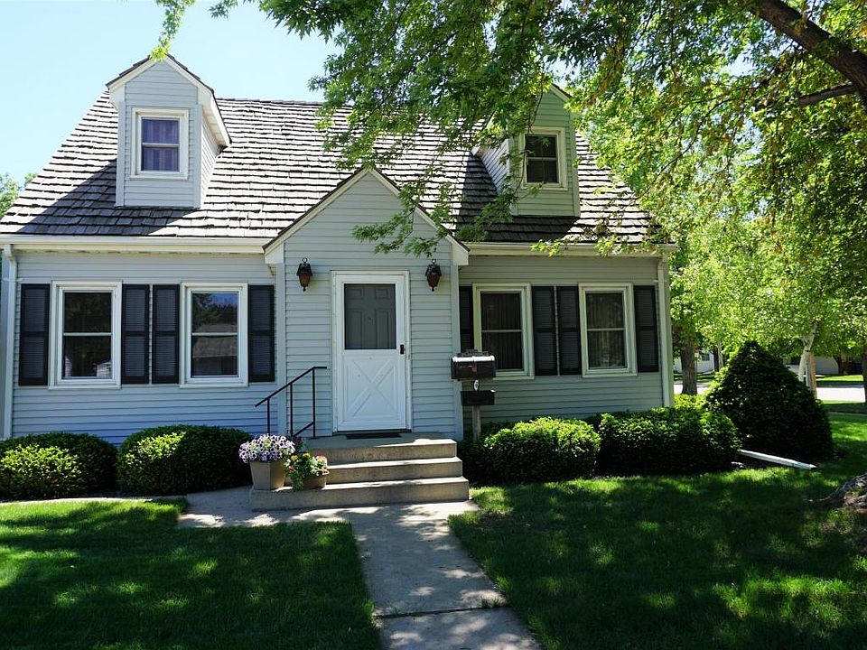 1478 Utah Ave SE, Huron, SD 57350 Zillow