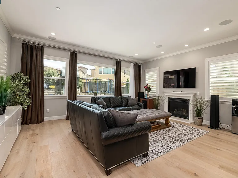 2047 Trefoil Rd — Photo 4