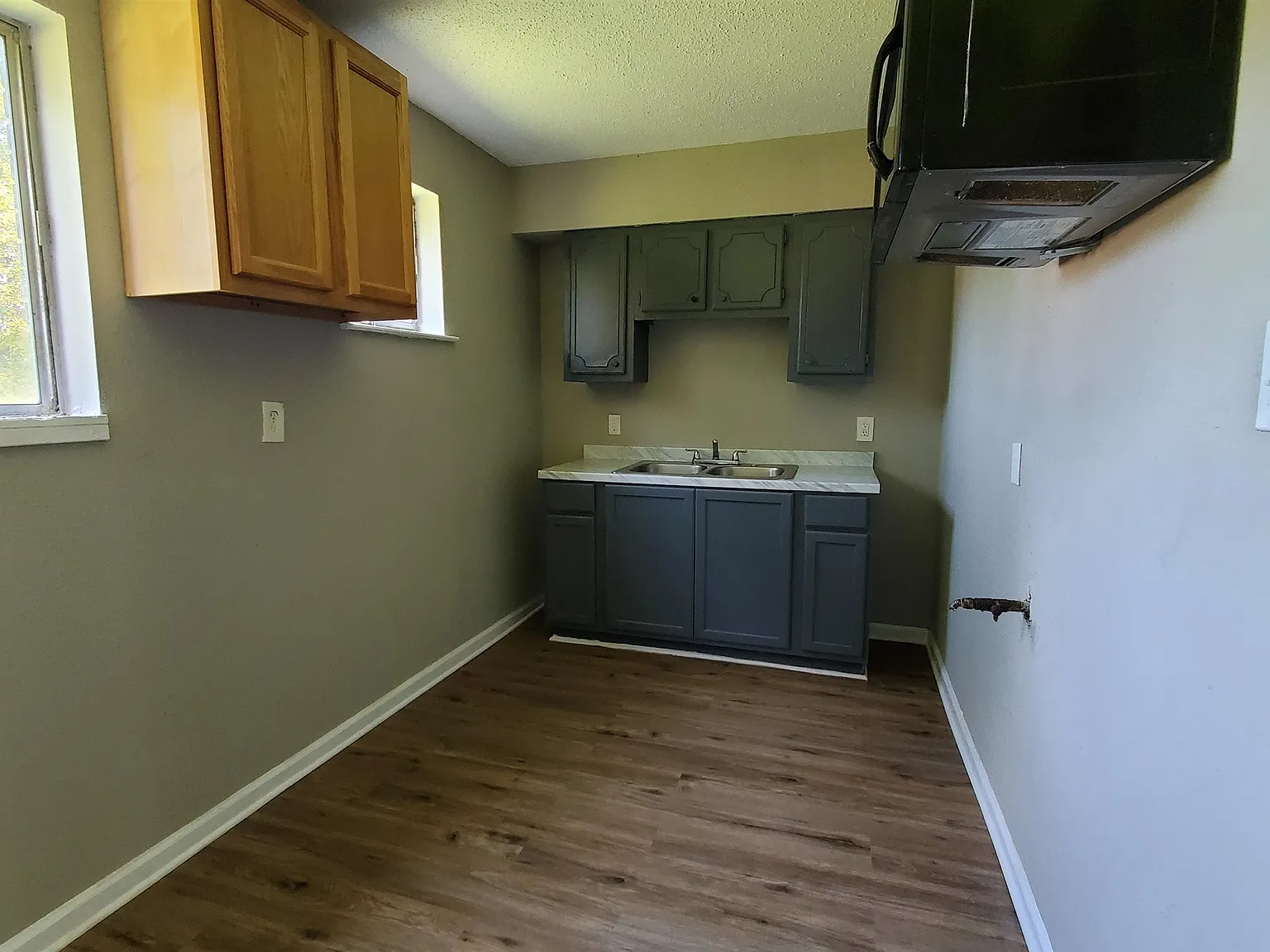 2 bed, 1.0 bath, 700 sqft, $675 — Photo 3