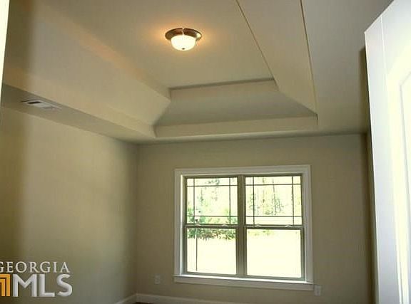 5th image of 690 Blue Ash Ct