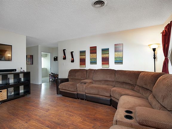 5th image of 8055 King Kelly Ct