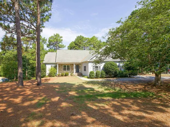 108 Fawnwood Dr, West End, NC 27376
