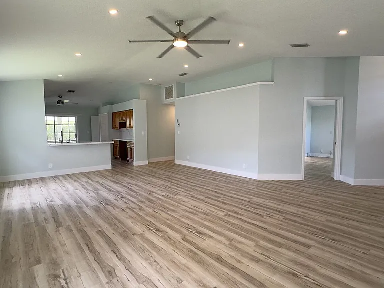 13285 Opal Ln — Photo 8
