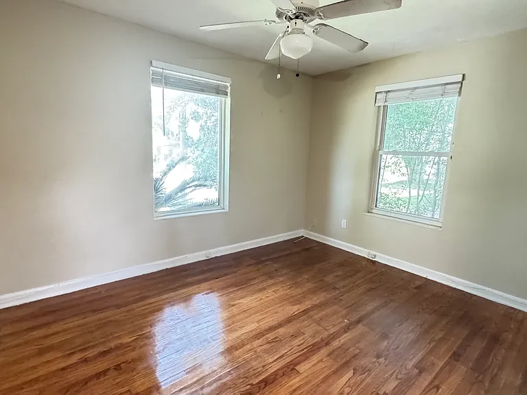 7134 Linda Dr — Photo 18