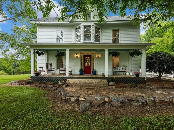 40 Homer St, Maysville, GA 30558