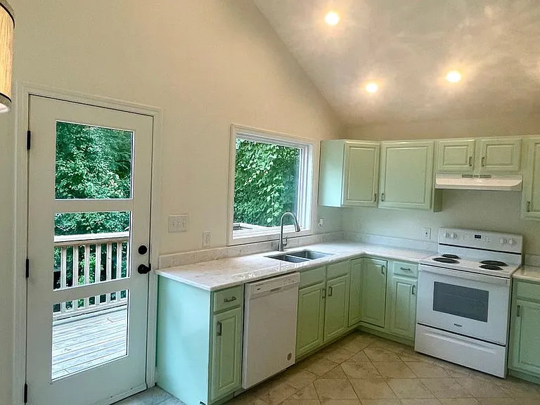 1313 South Alston Ave — Photo 3