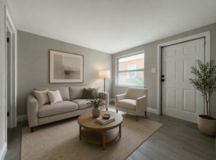 2704 E Columbus Dr., Tampa, FL 33605